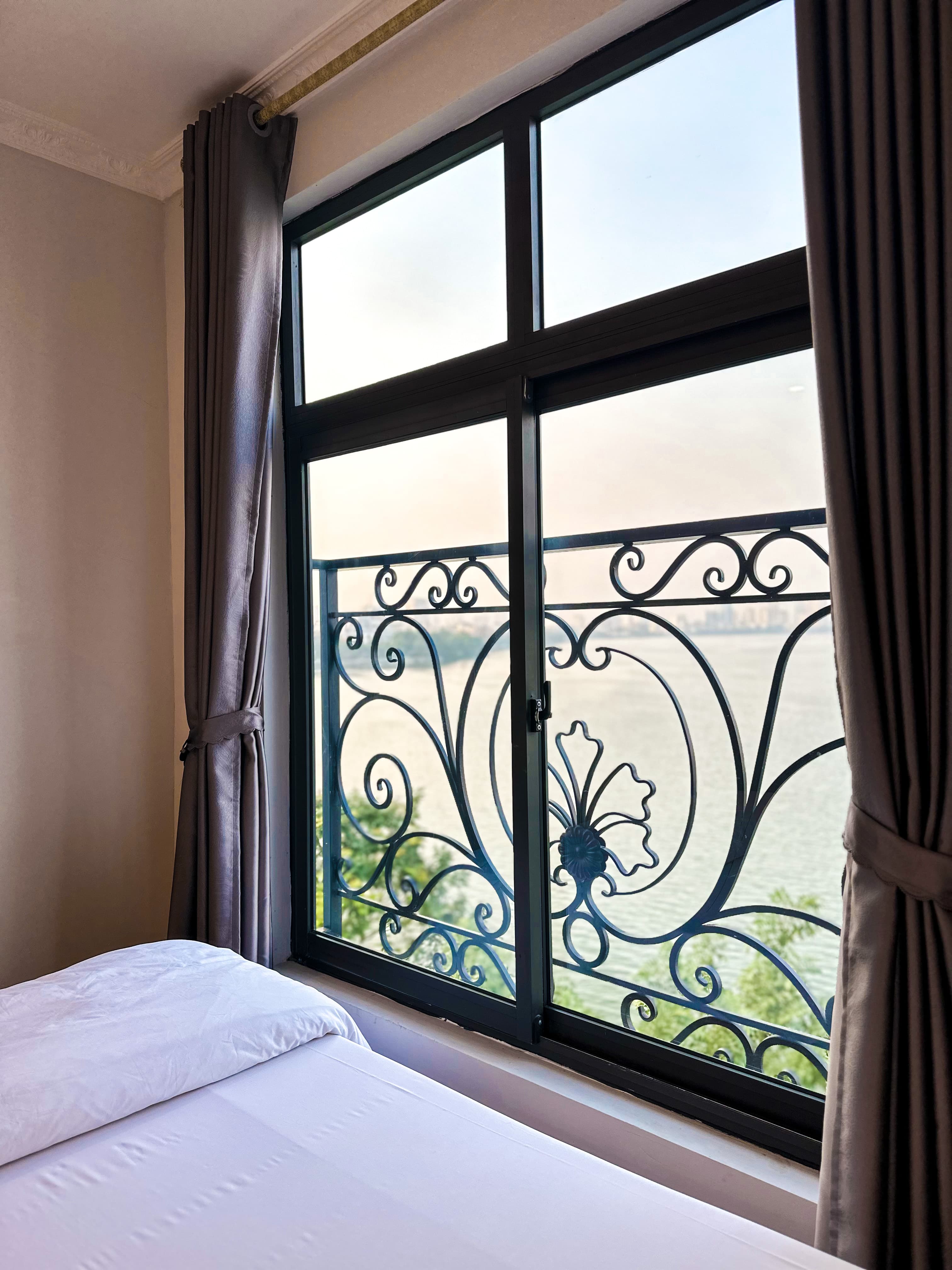 Phòng Đôi View Hồ Tây 2