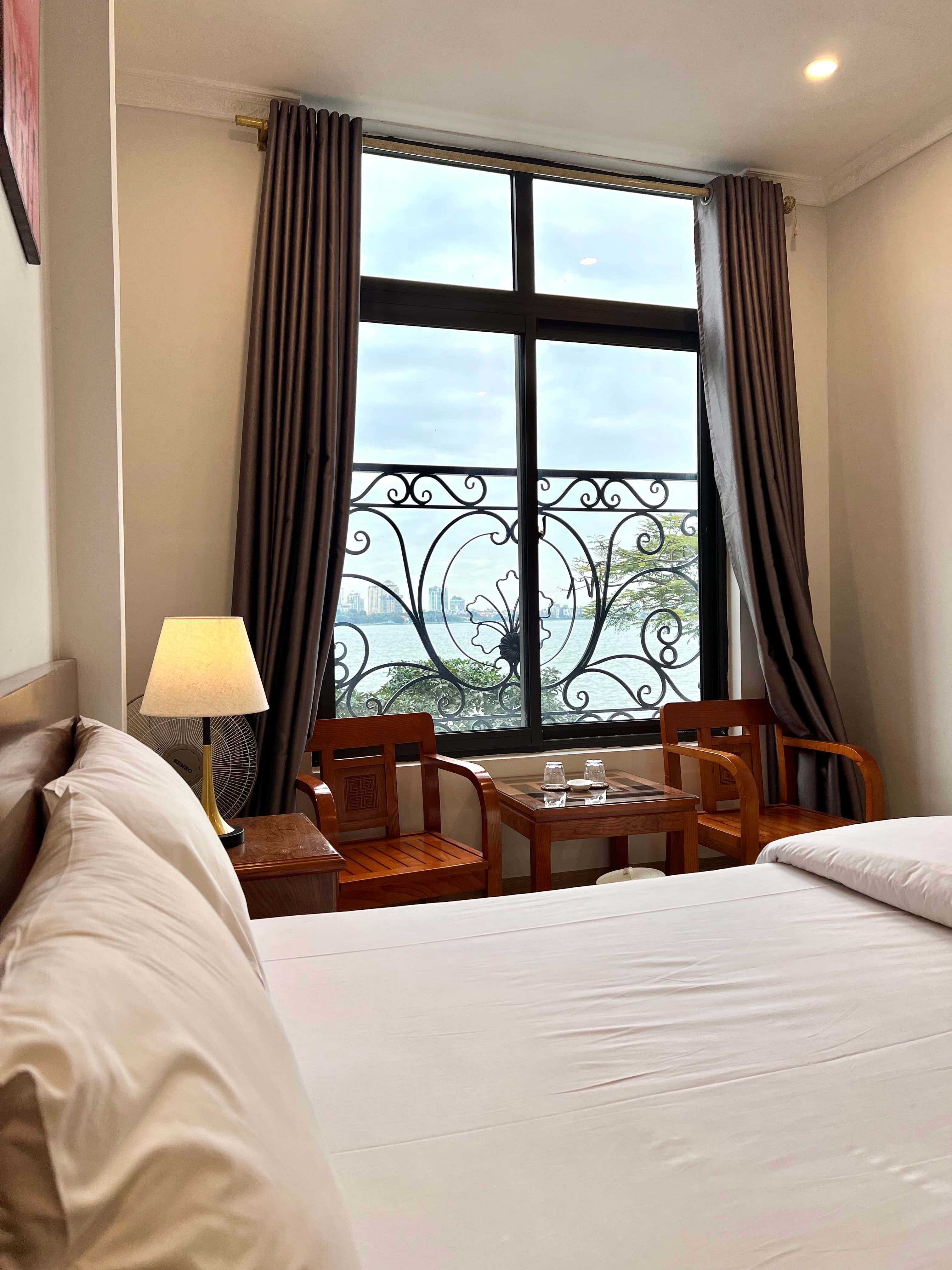 Phòng Đôi View Hồ Tây 3