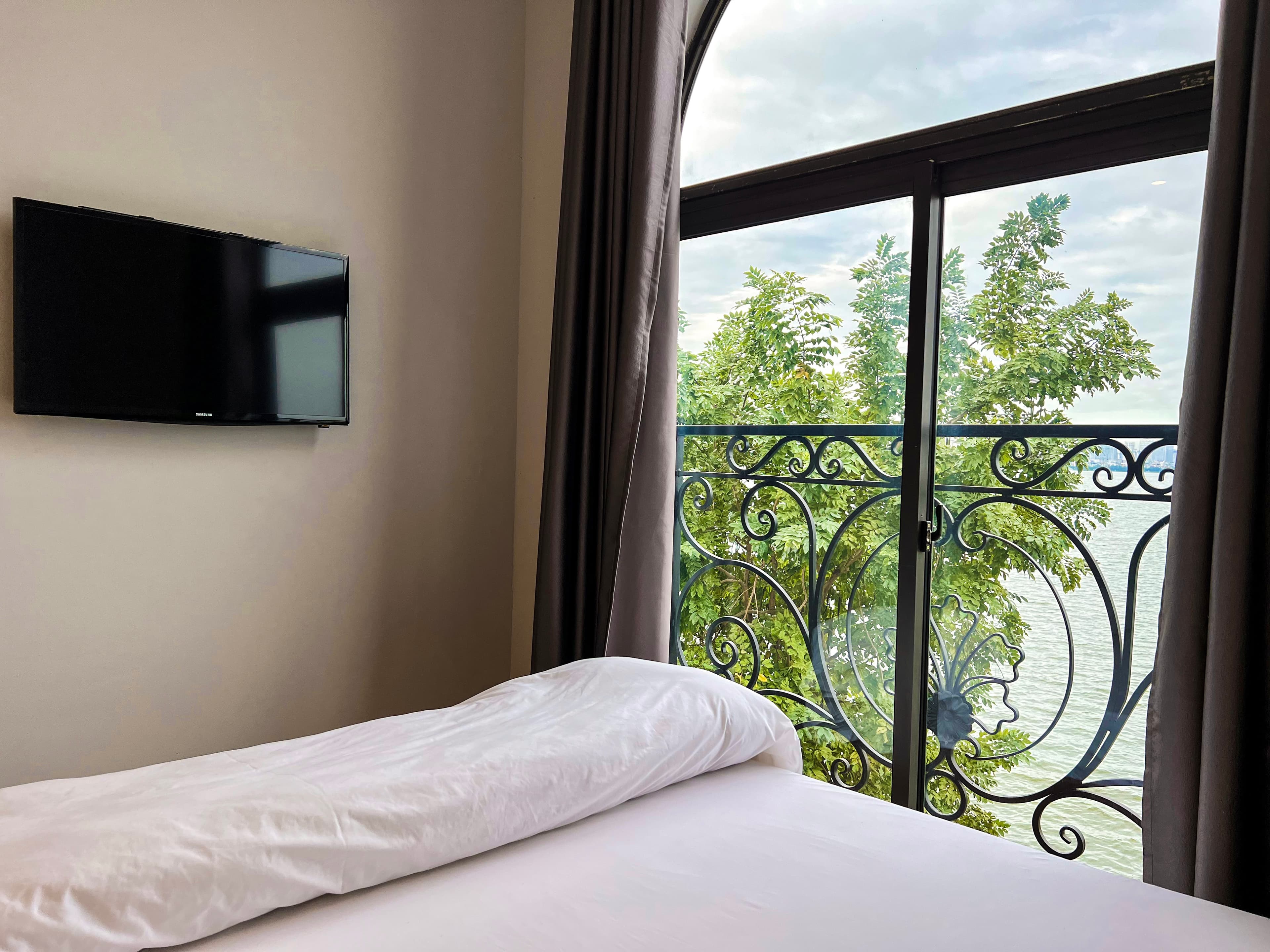 Phòng Đôi View Hồ Tây 7